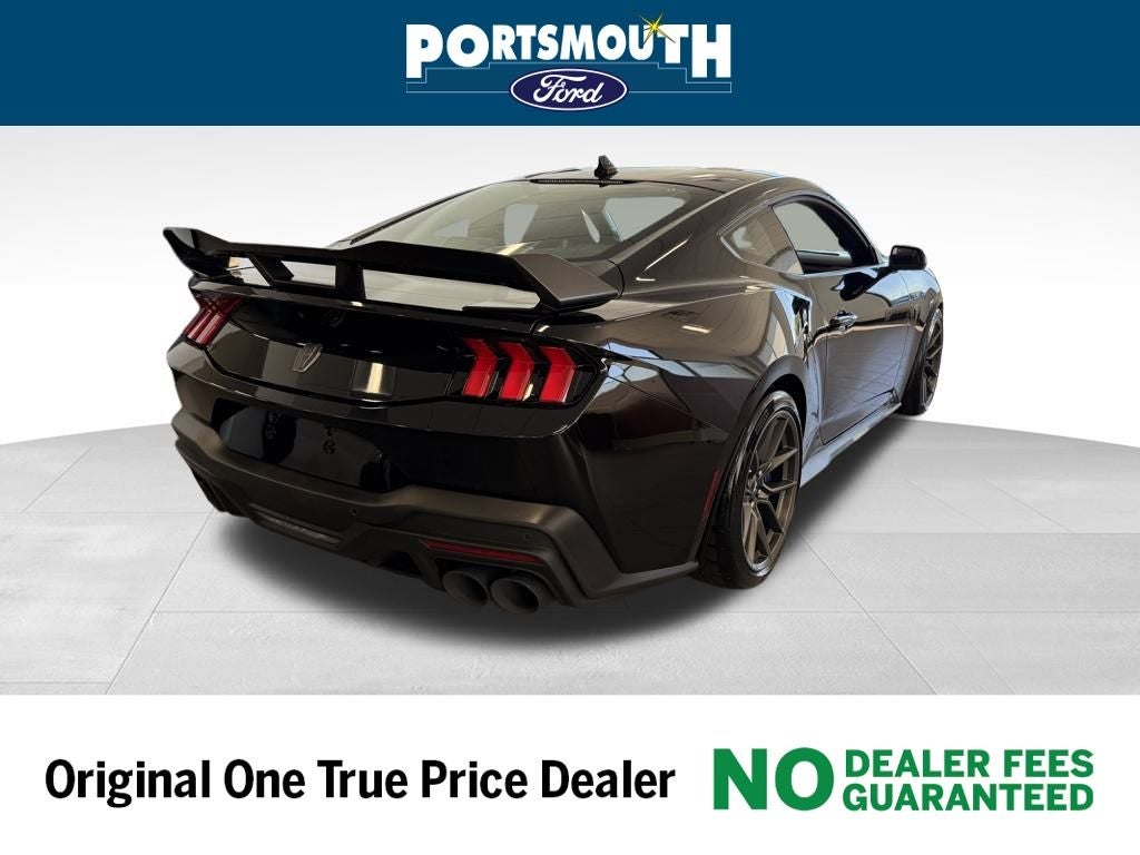 2025 Ford Mustang Dark Horse