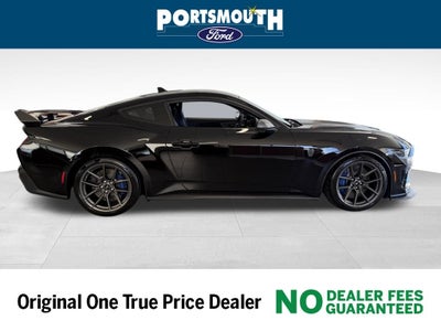 2025 Ford Mustang Dark Horse