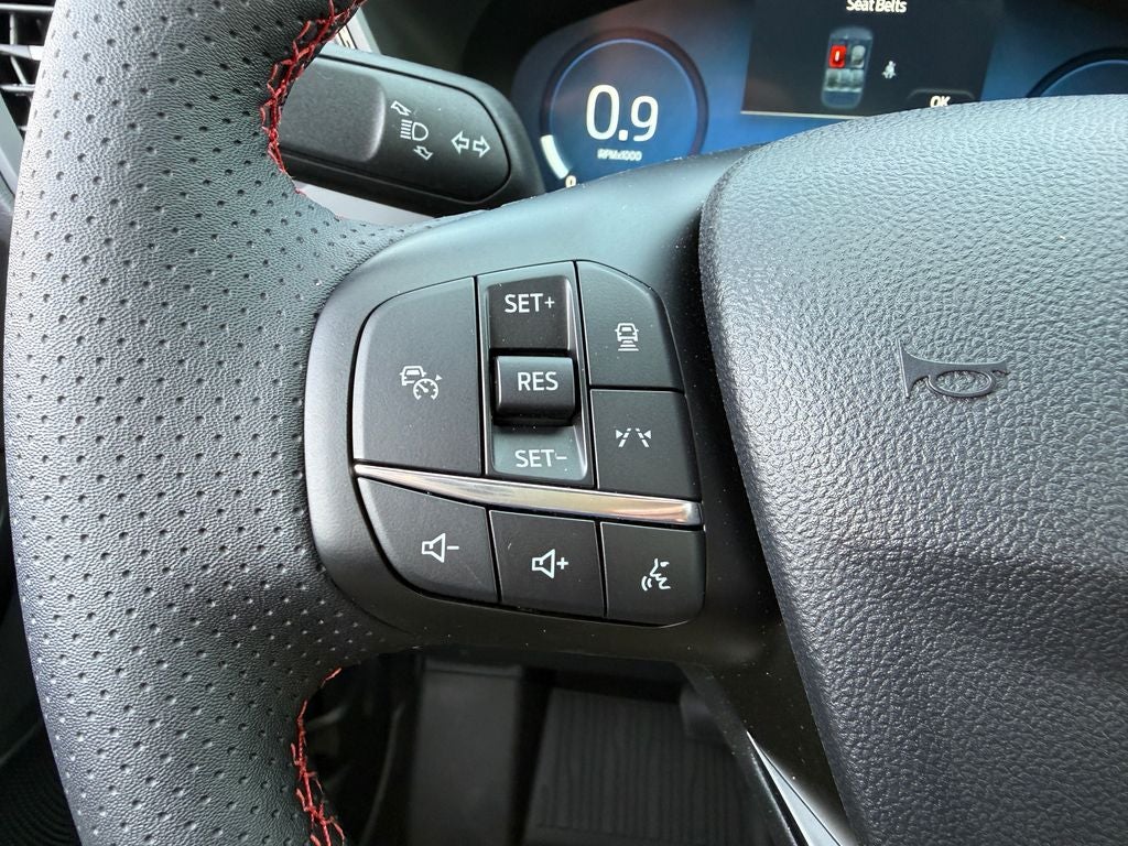 2025 Ford Escape ST-Line Elite