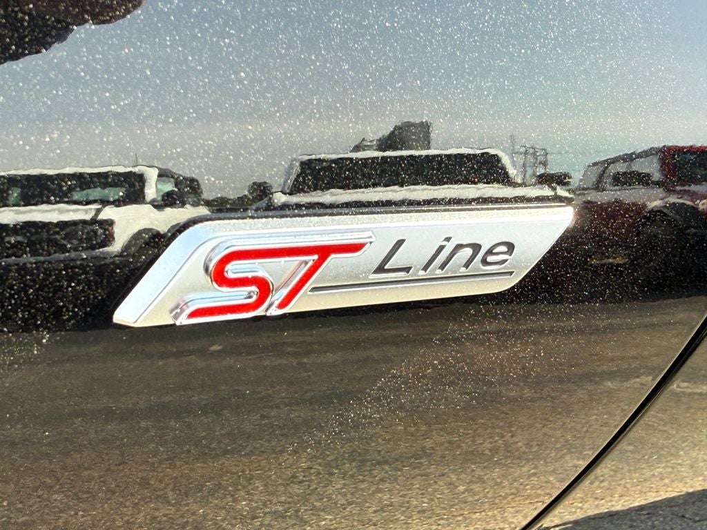 2025 Ford Escape ST-Line Elite