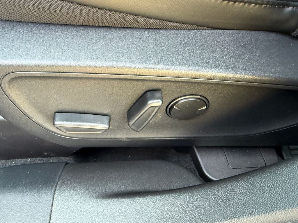 2025 Ford Escape ST-Line Elite