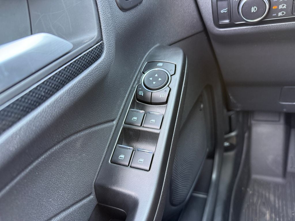 2025 Ford Escape ST-Line Elite