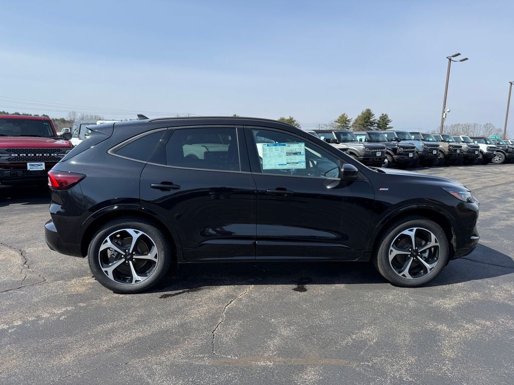2025 Ford Escape ST-Line Elite