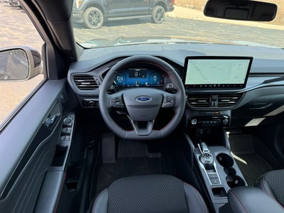 2025 Ford Escape ST-Line Elite
