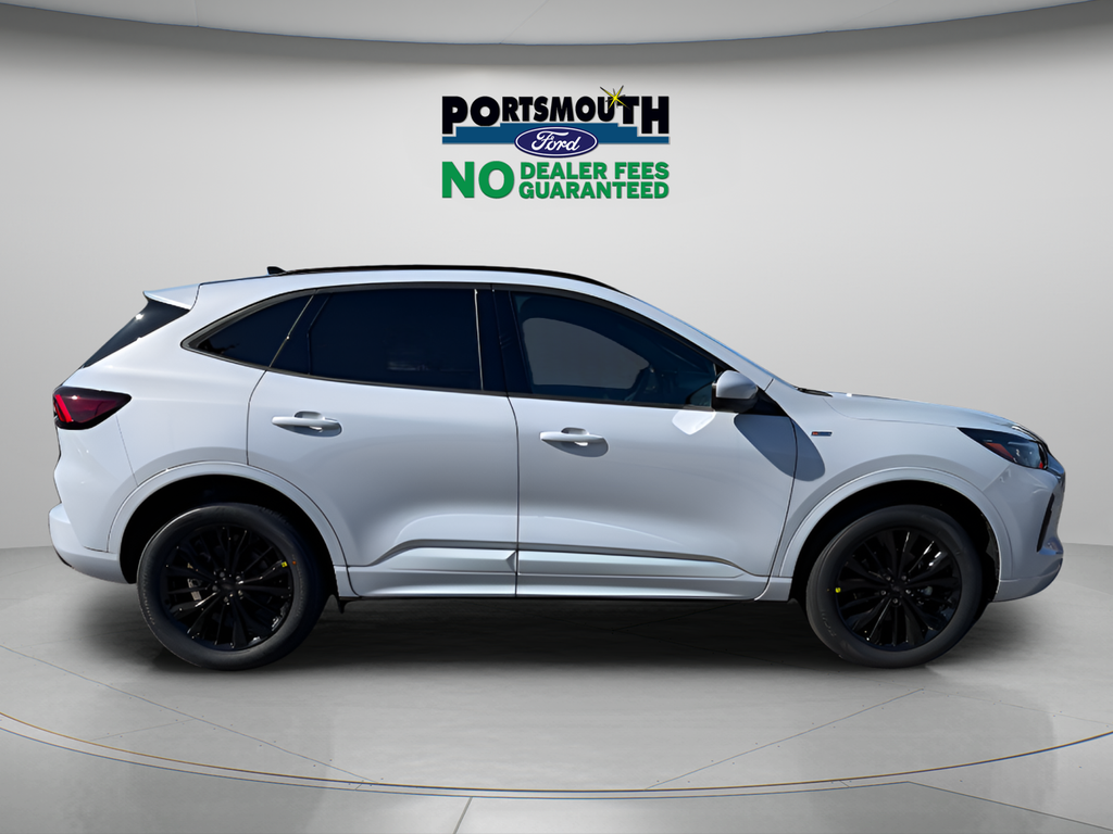 2026 Ford Escape ST-Line Elite