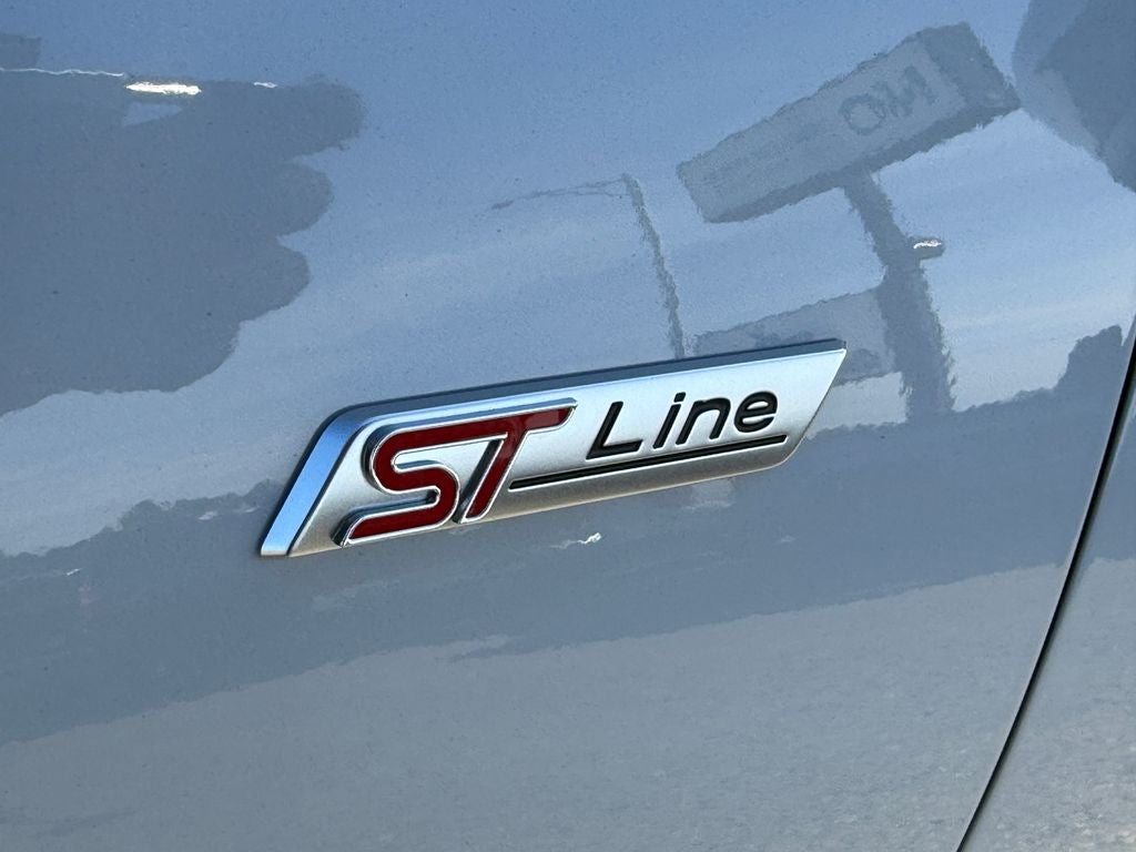 2025 Ford Escape ST-Line Elite