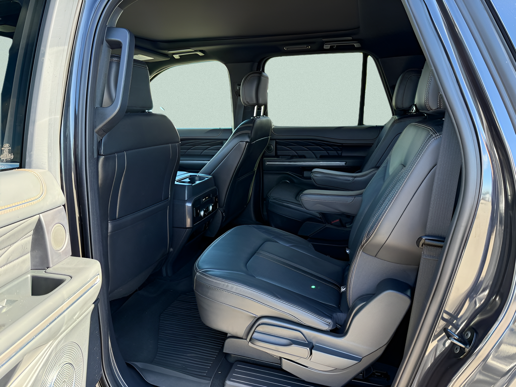 2024 Ford Expedition Max Platinum