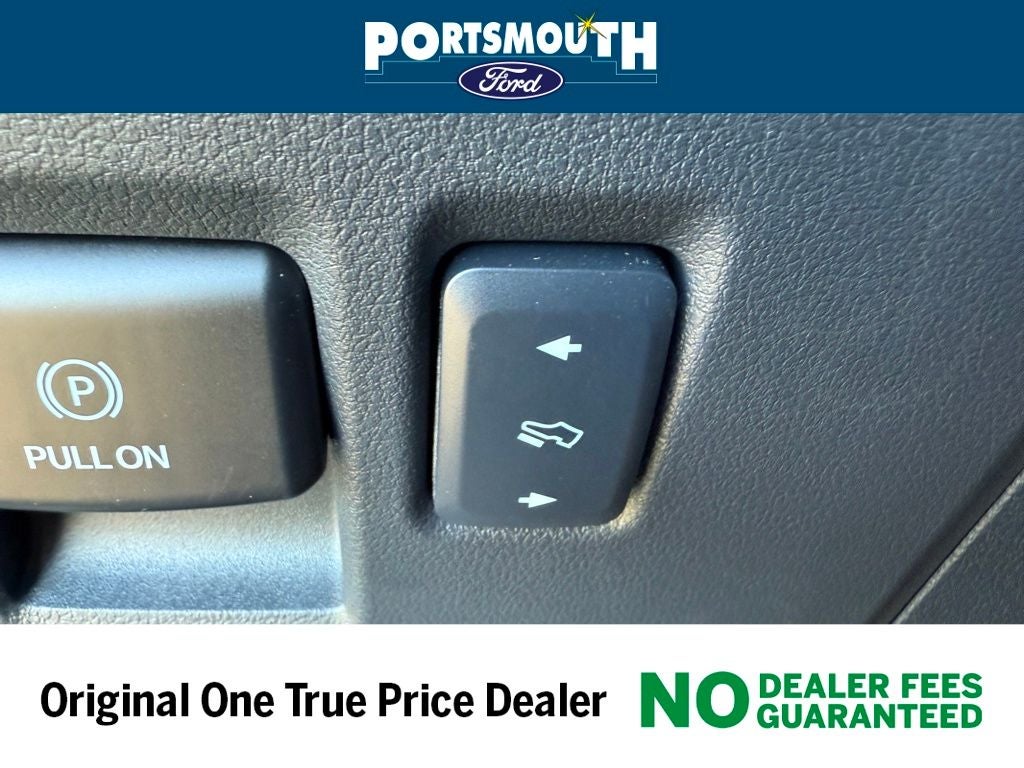 2025 Ford F-150 Lightning Platinum