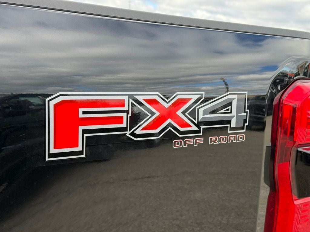 2026 Ford F-350SD Lariat