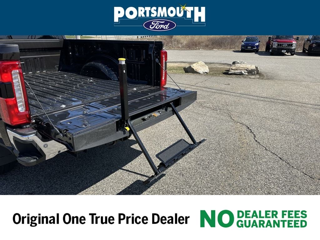 2025 Ford F-350SD Lariat