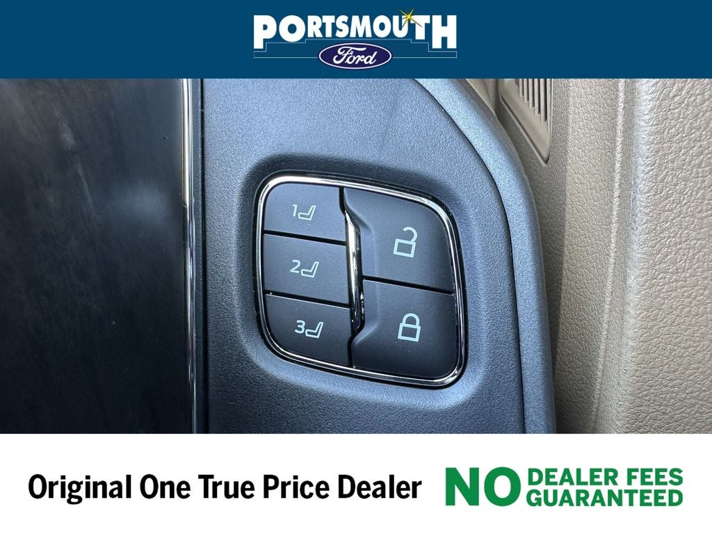 2025 Ford F-350SD Lariat