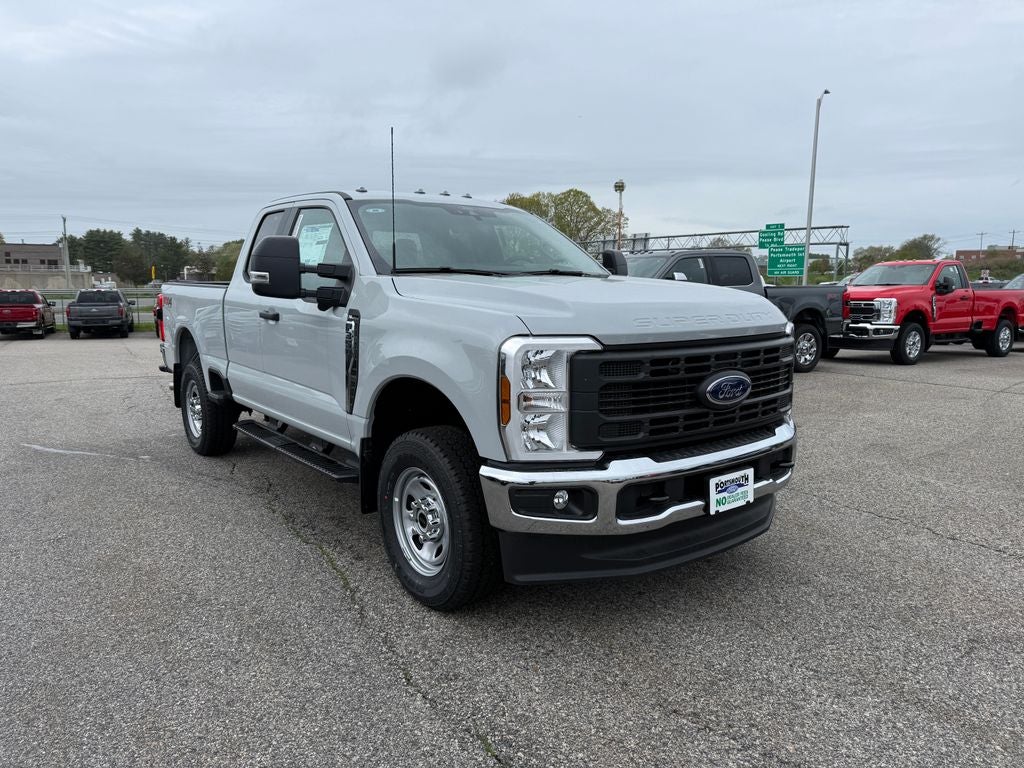 2026 Ford F-350 XL 4x4 SuperCab 8' Box SRW's photo
