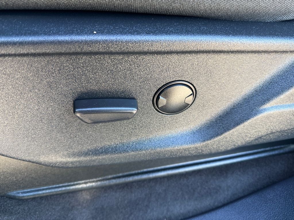 2025 Ford F-150 XLT Crew Cab