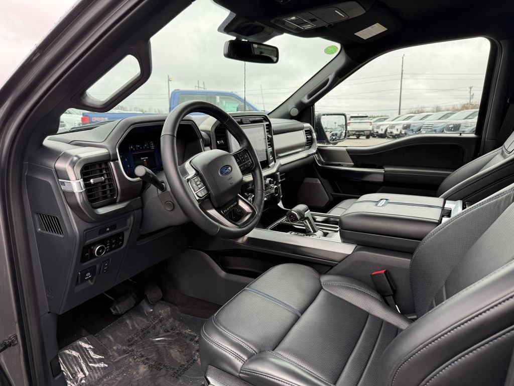 2025 Ford F-150 Platinum