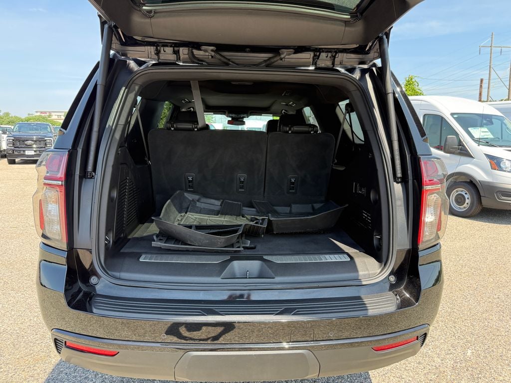 2024 Chevrolet Suburban RST