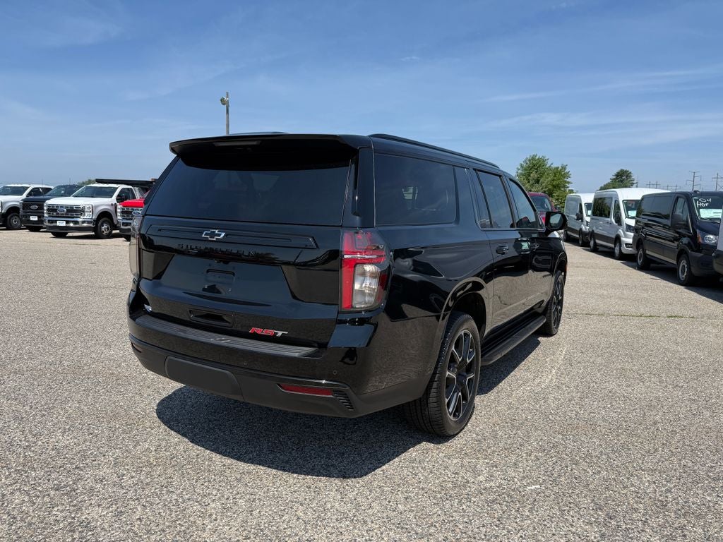 2024 Chevrolet Suburban RST