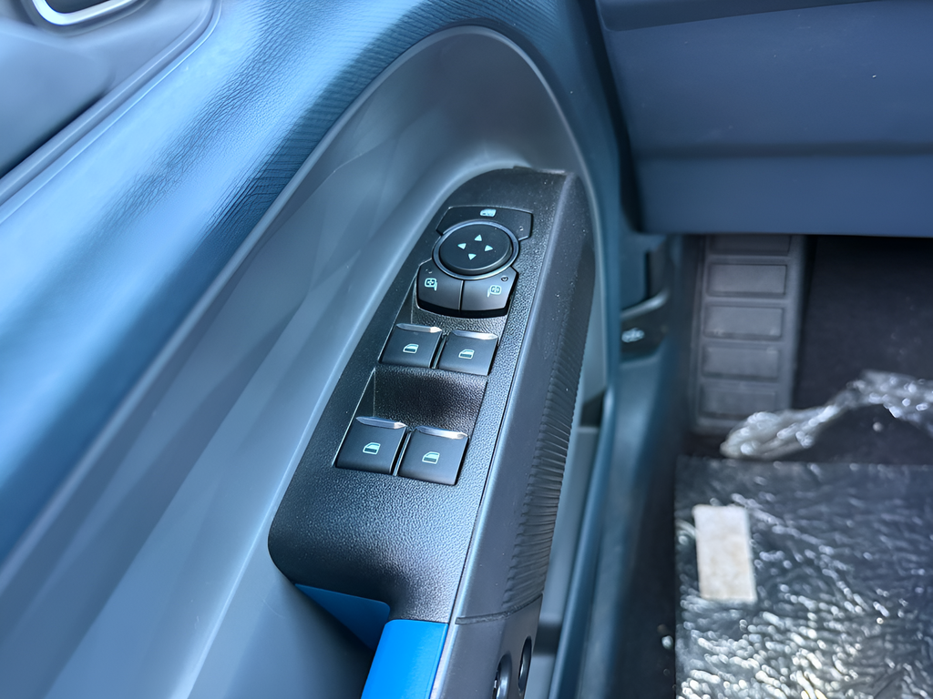 2025 Ford Maverick Lobo High