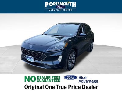 2022 Ford Escape Titanium