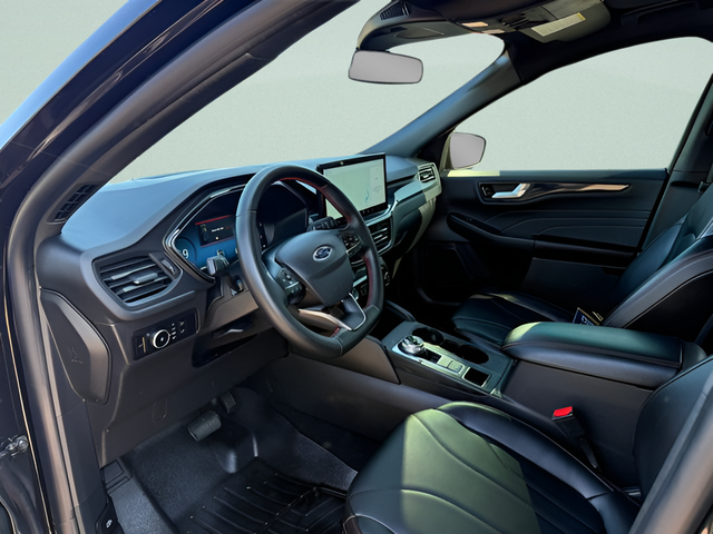 2025 Ford Escape ST-Line Elite