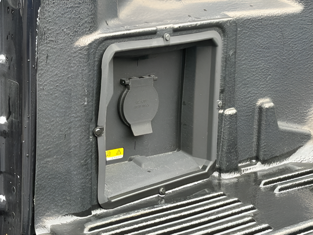 2023 Ford F-150 XLT Crew Cab