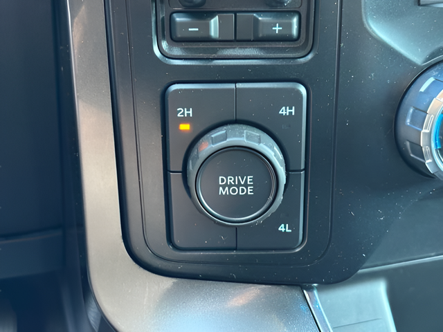 2023 Ford F-150 XLT Crew Cab