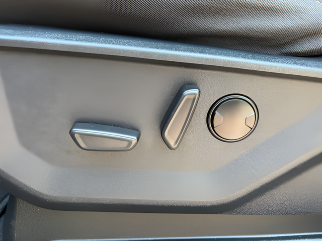 2023 Ford F-150 XLT Crew Cab