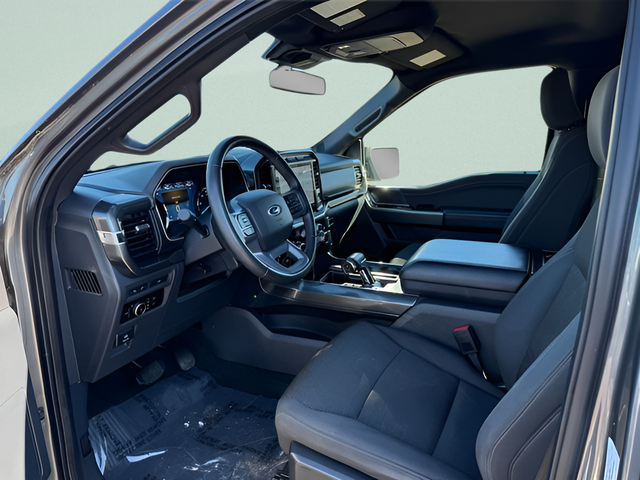2023 Ford F-150 XLT Crew Cab