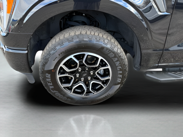 2023 Ford F-150 XLT Crew Cab