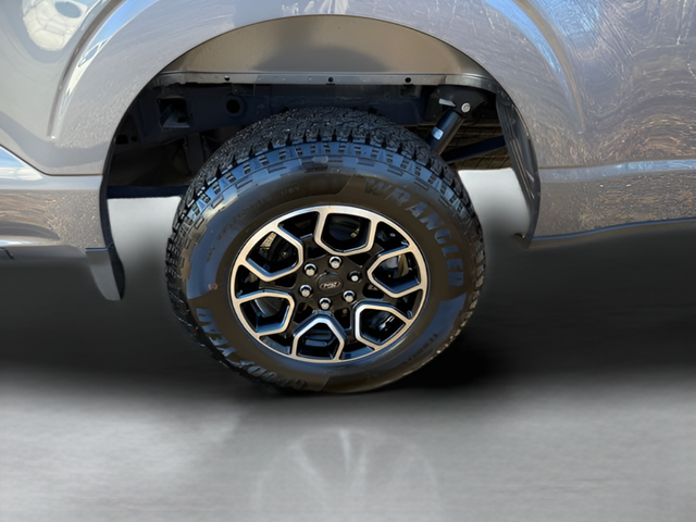 2023 Ford F-150 XLT Crew Cab