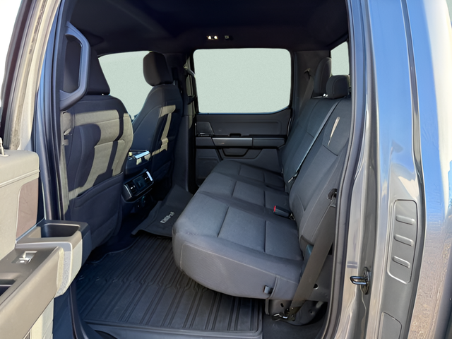 2023 Ford F-150 XLT Crew Cab