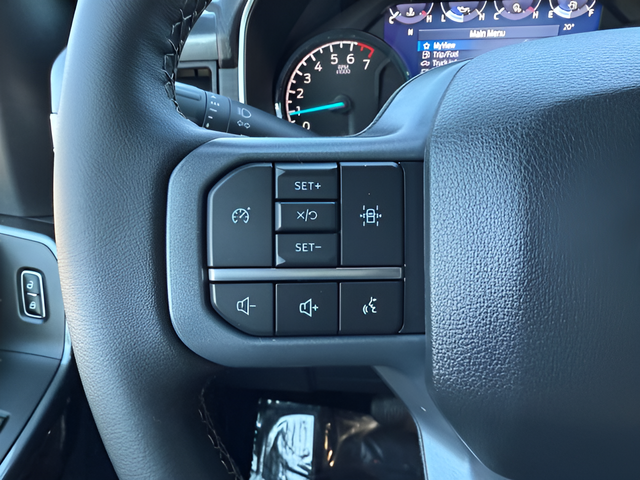 2023 Ford F-150 XLT Crew Cab
