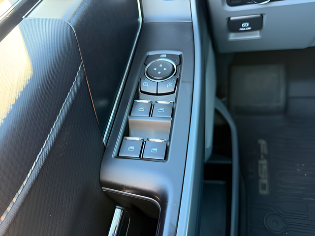 2021 Ford F-150 XLT Crew Cab