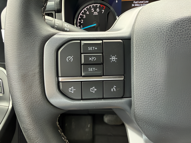 2023 Ford F-150 XLT Crew Cab