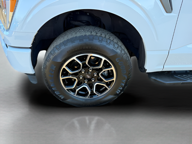 2023 Ford F-150 XLT Crew Cab