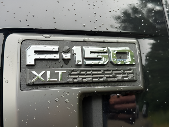 2023 Ford F-150 XLT Crew Cab