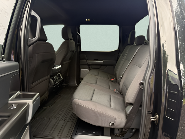 2023 Ford F-150 XLT Crew Cab