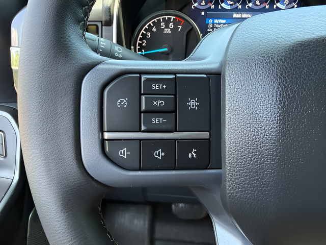 2023 Ford F-150 XLT Crew Cab