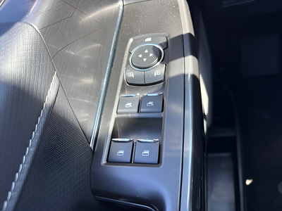 2023 Ford F-150 XLT Crew Cab