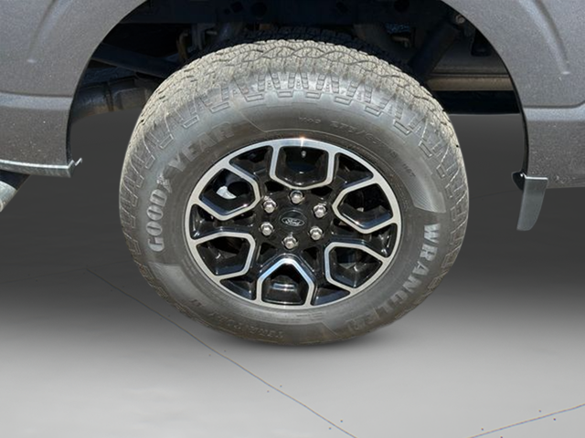 2023 Ford F-150 XLT Crew Cab
