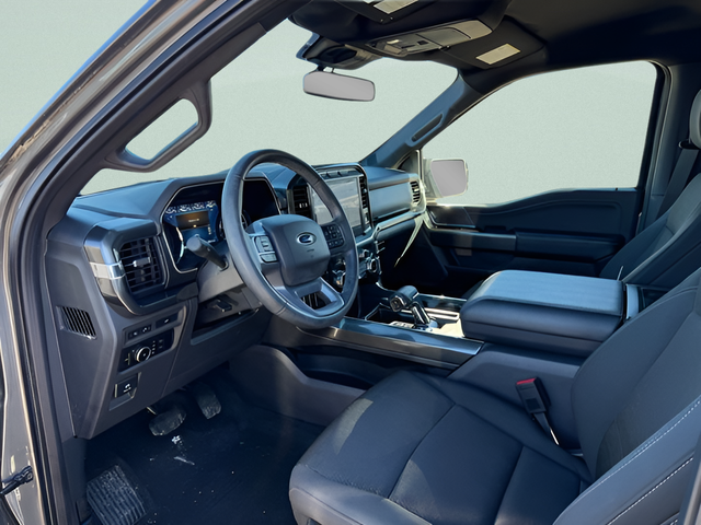 2023 Ford F-150 XLT Crew Cab