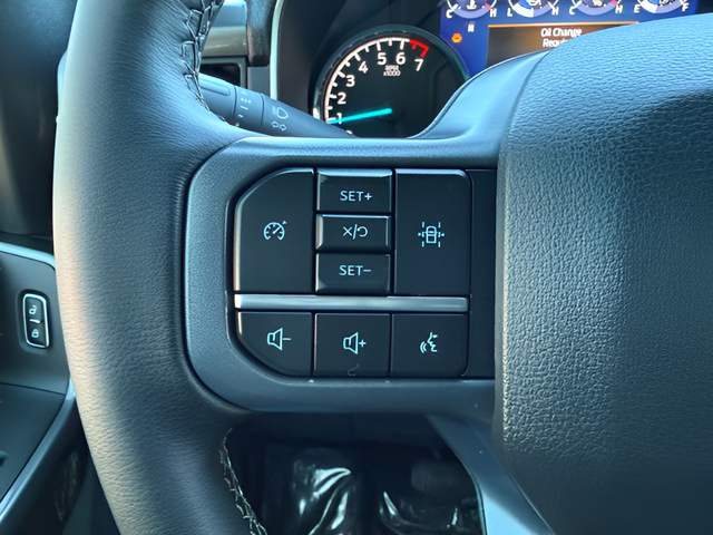 2023 Ford F-150 XLT Crew Cab