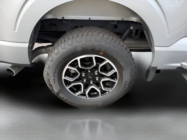 2023 Ford F-150 XLT Crew Cab W/ Leather