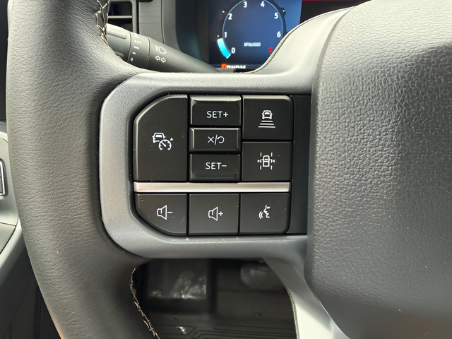 2025 Ford F-150 XLT Crew Cab