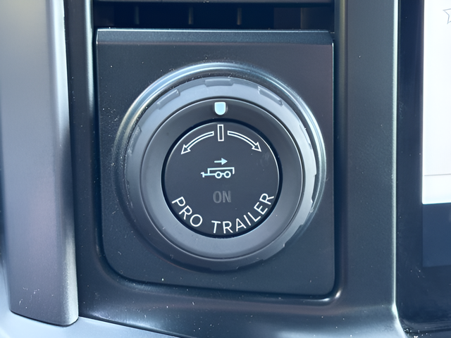 2025 Ford F-150 XLT Crew Cab