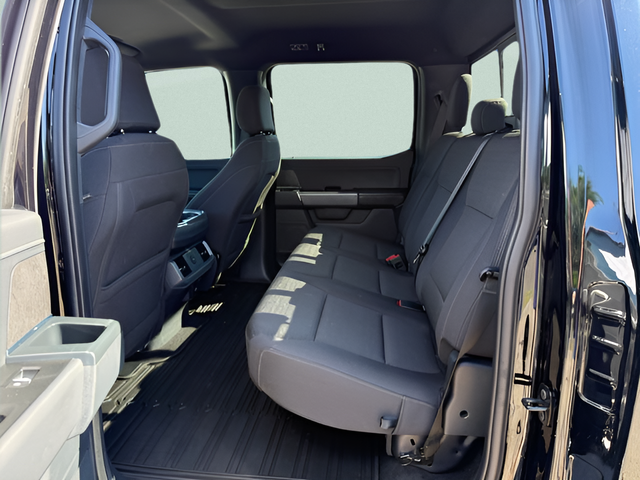 2025 Ford F-150 XLT Crew Cab