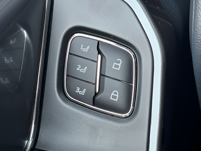 2023 Ford F-150 Lariat Crew Cab