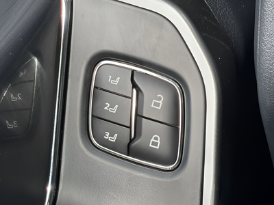 2023 Ford F-150 Lariat Crew Cab
