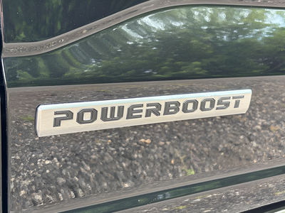 2023 Ford F-150 Lariat Crew Cab