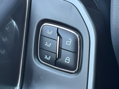 2023 Ford F-150 Lariat Crew Cab