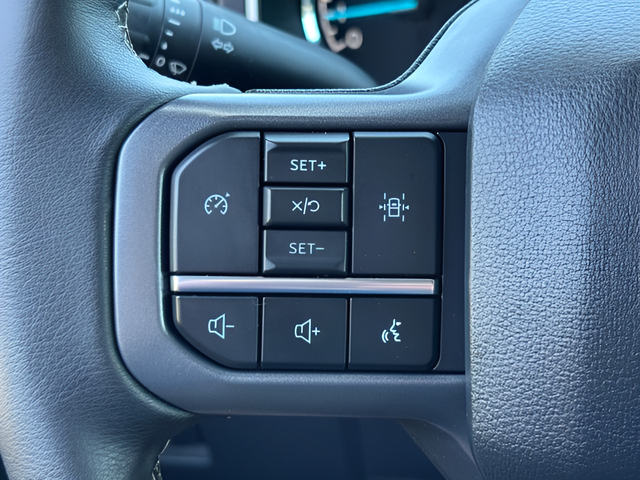 2023 Ford F-150 XLT Crew Cab